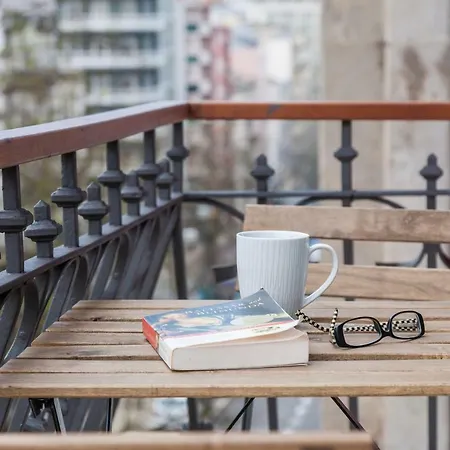 Exclusive 1 Bedroom Flat In The Heart Of 아파트