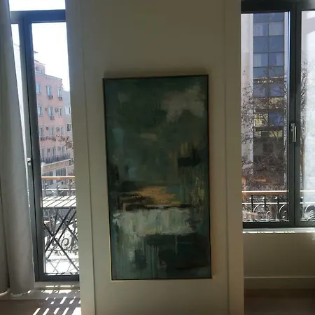 Exclusive 1 Bedroom Flat In The Heart Of