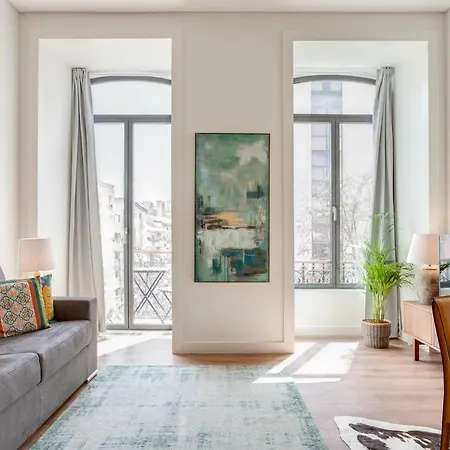 Exclusive 1 Bedroom Flat In The Heart Of * Lisbon