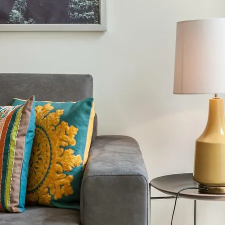 Exclusive 1 Bedroom Flat In The Heart Of * Lisbon