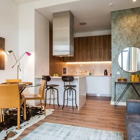 Exclusive 1 Bedroom Flat In The Heart Of Apartament Lizbona